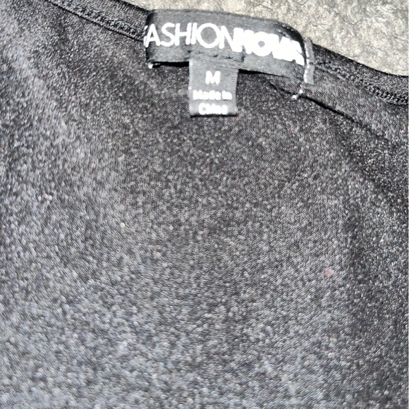 Black date night fit mini dress - medium size 🖤😍 - Picture 4 of 8